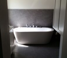bathroom tub
